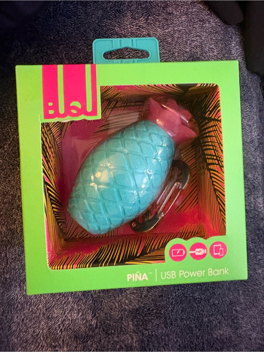 Piña Portable USB Power Bank - Teal Pineapple Design